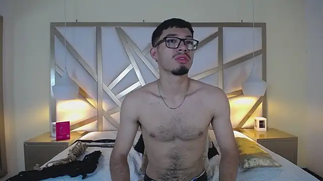 Jaxon Carter online show from December 23, 2025, 1:03 am