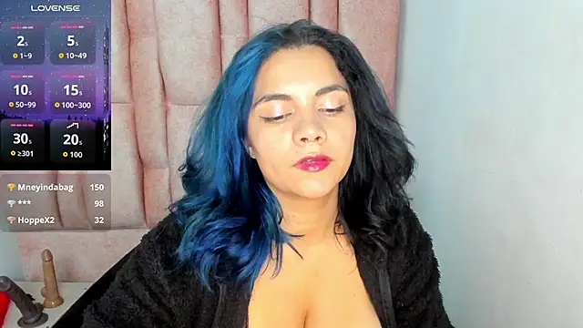 Kiara Cruz   online show from October 10, 2025, 8:46 am