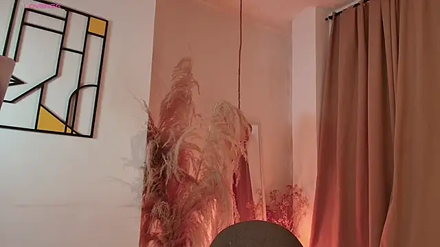 Aliceblaker  online show from October 18, 2025, 3:42 am