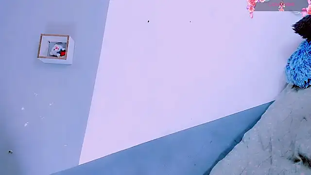 baby rous online show from October 31, 2025, 1:23 pm