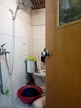 Thuylinh86 online show from October 20, 2025, 2:06 pm