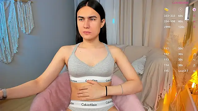 HeyAlena online show from November 12, 2025, 6:14 am