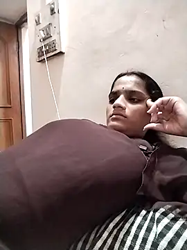 Sofia kuuu online show from September 24, 2025, 5:55 am