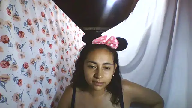 Anabelhotxx16 online show from October 22, 2025, 1:17 am