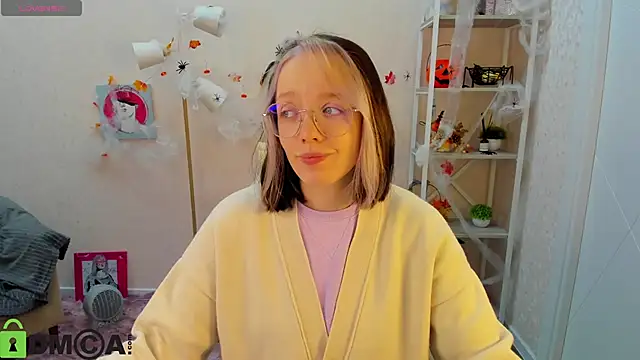 R0cket bunny online show from October 23, 2025, 1:05 am