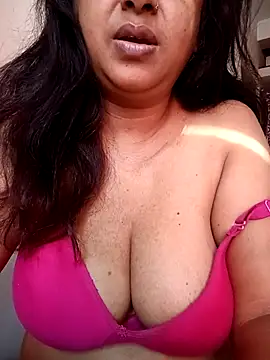 Snapshot of sweet_jenni chatting on February 20, 2026, 4:42 am sweet jenni online show from February 20, 2026, 4:42 am