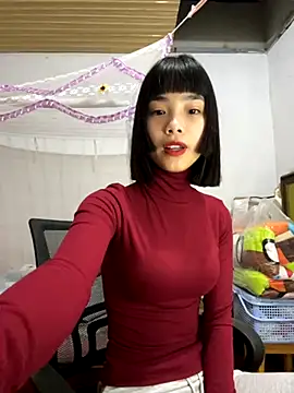 Snapshot of andymi1 chatting on October 28, 2025, 1:42 am andymi1 online show from October 28, 2025, 1:42 am