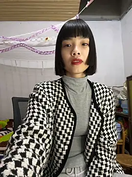 Snapshot of andymi1 chatting on November 2, 2025, 8:06 am andymi1 online show from November 2, 2025, 8:06 am