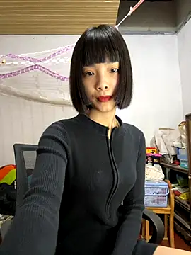 Snapshot of andymi1 chatting on November 8, 2025, 2:45 am andymi1 online show from November 8, 2025, 2:45 am