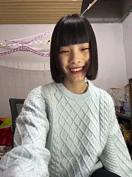 Snapshot of andymi1 chatting on November 16, 2025, 2:39 am andymi1 online show from November 16, 2025, 2:39 am