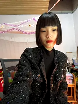 Snapshot of andymi1 chatting on November 25, 2025, 2:55 am andymi1 online show from November 25, 2025, 2:55 am