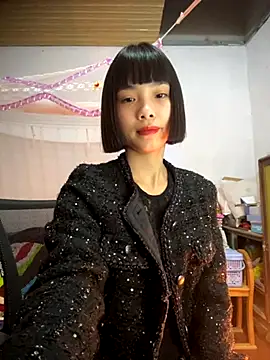 Snapshot of andymi1 chatting on November 26, 2025, 12:50 pm andymi1 online show from November 26, 2025, 12:50 pm