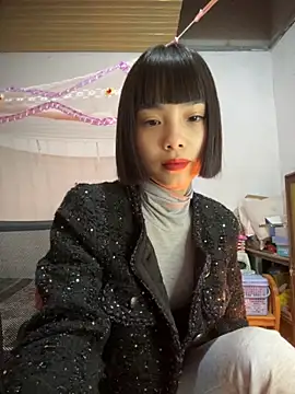 Snapshot of andymi1 chatting on November 28, 2025, 2:14 am andymi1 online show from November 28, 2025, 2:14 am