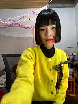 Snapshot of andymi1 chatting on November 28, 2025, 2:20 pm andymi1 online show from November 28, 2025, 2:20 pm