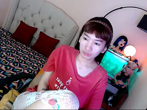 Snapshot of ShantalFoxxy_ chatting on October 24, 2025, 1:35 am ShantalFoxxy online show from October 24, 2025, 1:35 am