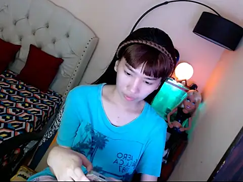 Snapshot of ShantalFoxxy_ chatting on October 27, 2025, 11:36 am ShantalFoxxy online show from October 27, 2025, 11:36 am