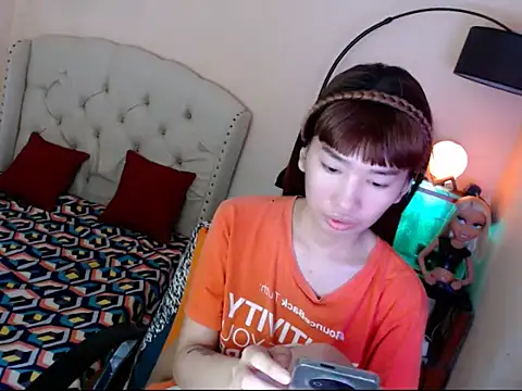 Snapshot of ShantalFoxxy_ chatting on October 30, 2025, 12:01 am ShantalFoxxy online show from October 30, 2025, 12:01 am