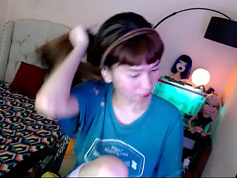 Snapshot of ShantalFoxxy_ chatting on November 4, 2025, 1:32 pm ShantalFoxxy online show from November 4, 2025, 1:32 pm