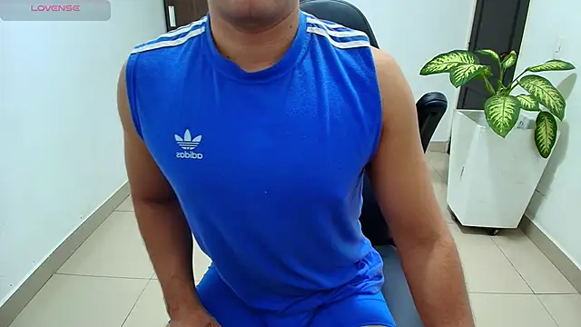 sebastian oconnor77 online show from October 23, 2025, 12:37 pm