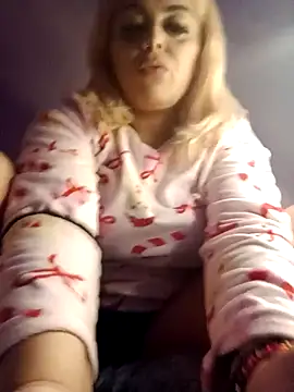 izauri2025 online show from October 29, 2025, 8:10 pm