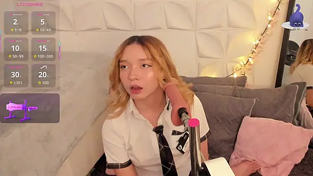 JuliethMoss online show from January 7, 2026, 8:22 pm