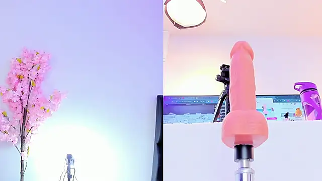 maily zanss online show from February 13, 2026, 7:43 pm