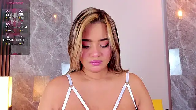 Emma hunter  online show from November 28, 2025, 4:15 am