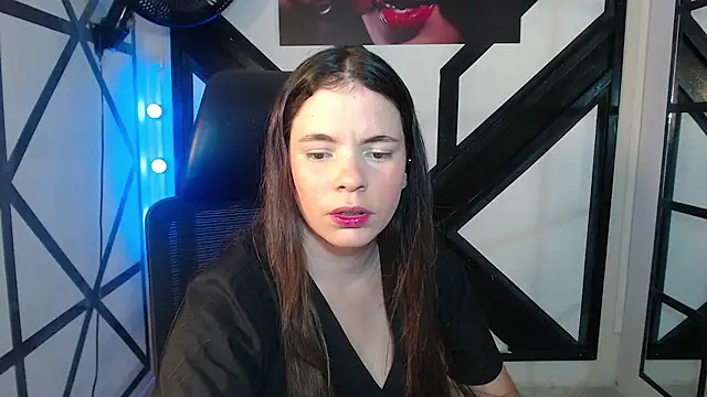 Snapshot of maira_tf chatting on June 11, 2026, 7:01 pm maira tf online show from June 11, 2026, 7:01 pm