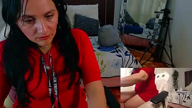 kataleya 29 online show from December 2, 2025, 5:52 pm