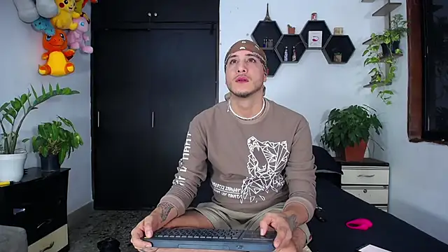 Borsalino Adam online show from November 8, 2025, 5:34 pm