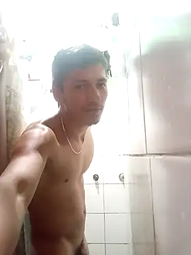 alexandercruz online show from March 1, 2026, 12:12 am