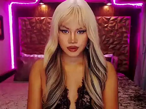 YllanaAltheaXxX online show from December 17, 2025, 5:30 pm