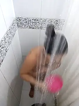 yatzuriperrita online show from April 2, 2026, 7:33 pm