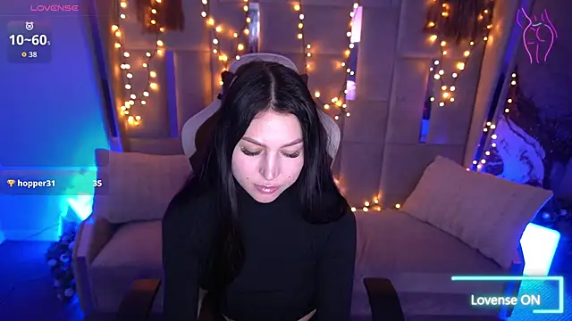 Snapshot of EliseVelour chatting on February 12, 2026, 2:12 pm EliseVelour online show from February 12, 2026, 2:12 pm