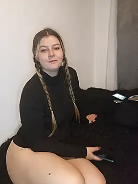 Fernandar2025 online show from February 11, 2026, 2:27 am