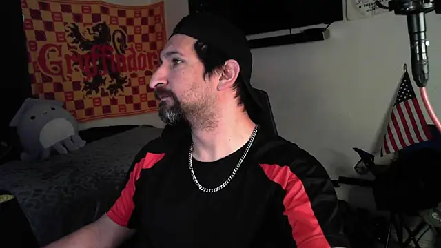 DevilPup75  online show from October 1, 2025, 1:17 pm