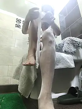 MaryeLunna online show from October 21, 2025, 11:11 am