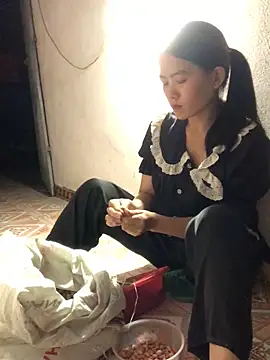 Maymay97 online show from October 19, 2025, 11:22 am