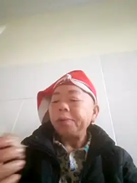 VangLe73 online show from December 17, 2025, 12:16 am