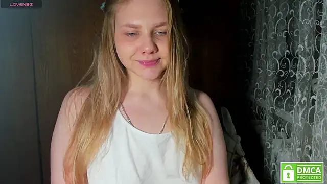 AlinaMors online show from April 16, 2026, 10:01 pm