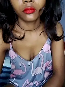 Snapshot of Mona_Lucky chatting on February 25, 2026, 1:04 am Mona Lucky online show from February 25, 2026, 1:04 am