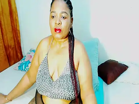 Love-Racheal75 online show from July 14, 2026, 4:23 pm