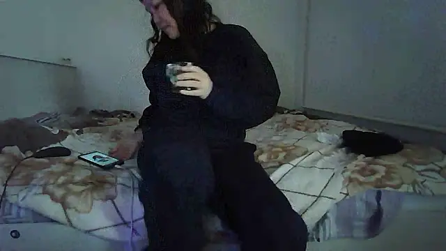 sakuradelreina online show from March 5, 2026, 7:37 am