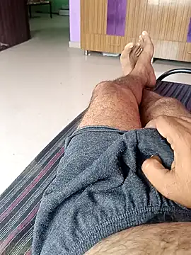 hard boy9455 online show from November 5, 2025, 3:17 am