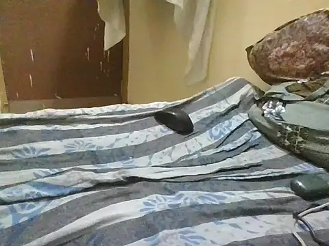 Snapshot of ahhnatti chatting on February 6, 2026, 4:10 pm ahhnatti online show from February 6, 2026, 4:10 pm