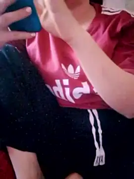 linhbe96xxx online show from November 23, 2025, 6:35 am