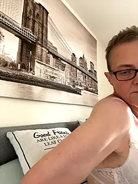 Curvy-Jinx online show from September 11, 2025, 12:38 pm