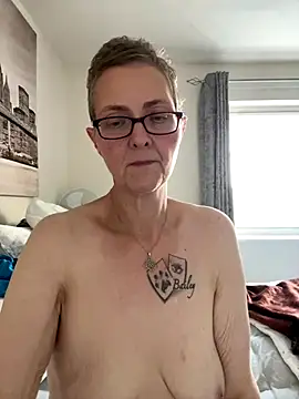 Curvy-Jinx online show from October 24, 2025, 7:49 am