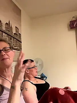 Curvy-Jinx online show from January 17, 2026, 8:45 pm