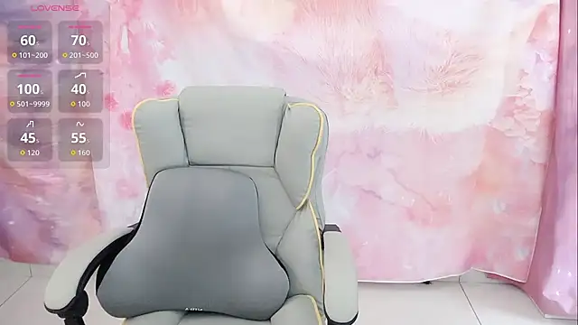 Snapshot of Crush-7ii chatting on February 26, 2026, 2:43 am Crush-7ii online show from February 26, 2026, 2:43 am